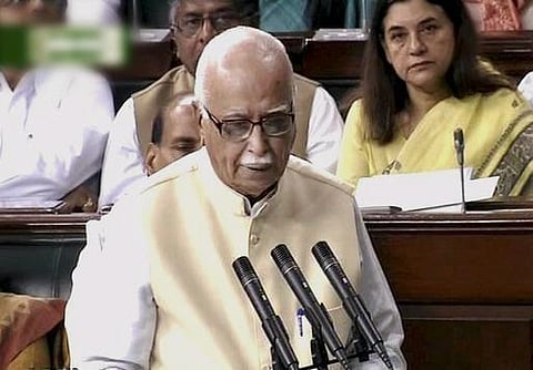 நாடாளுமன்றத்தில் அறை இல்லாமல் அத்வானி அவதி