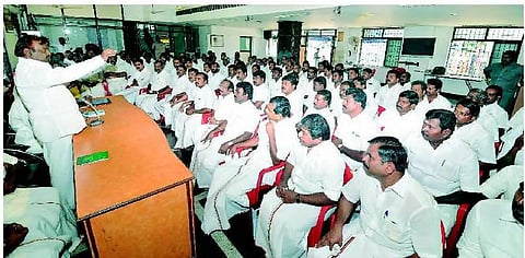 தே.ஜ. கூட்டணி தேமுதிகவுக்கு சாதகமா? பாதகமா?- ஆய்வு நடத்த விஜயகாந்த் உத்தரவு