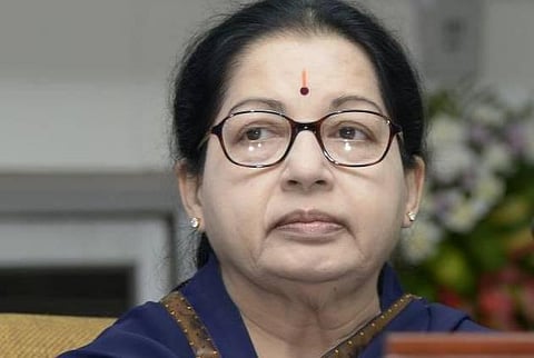 ஜெ. சொத்துக் குவிப்பு வழக்கு விசாரணை தடை நீட்டிப்பு: உச்ச நீதிமன்றம் உத்தரவு