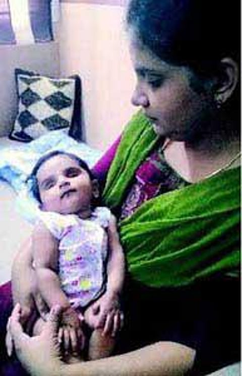 சிகிச்சை குறைபாடு: பறிபோனது பிறந்த குழந்தையின் கண் பார்வை - கோவை தனியார் மருத்துவமனை டாக்டர்கள் 3 பேர் மீது வழக்குப் பதிவு