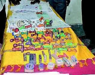 பள்ளி, கல்லூரி போலி கல்விச் சான்றிதழ் தயாரித்த 3 பேர் கைது