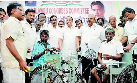 காங்கிரஸை தனித்துவிட்ட கட்சி தேர்தலில் பூஜ்ஜியமாகிவிட்டது: ராகுல் பிறந்தநாள் விழாவில் இளங்கோவன் பேச்சு