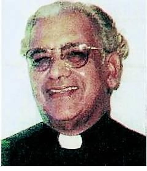 பாதிரியார் மேத்யூ கொட்டாரம் காலமானார்