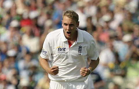 ஸ்டூவர்ட் பிராட் ஹேட்ரிக்; இலங்கை 257 ரன்களுக்குச் சுருண்டது