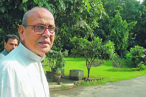 சமூக நீதி காத்த அரசியல் ஆளுமை - ஜூன் 23 விஸ்வநாத் பிரதாப் சிங் பிறந்த நாள்