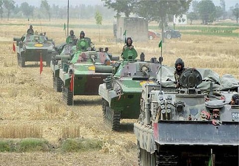 பாதுகாப்பு துறையில் அந்நிய முதலீடு அனுமதி வளர்ச்சிக்கு வழி வகுக்கும்: நிபுணர்கள் கருத்து