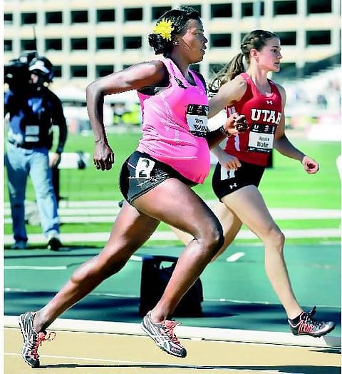 ஓட்டப் பந்தயத்தில் பங்கேற்ற 8 மாத கர்ப்பிணி