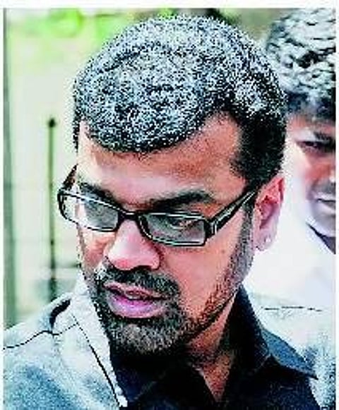 திருப்பூர் நீதிமன்றத்தில் நடிகர் பாலாஜி சரண்: ஏ.டி.எம். பண மோசடி விவகாரம்