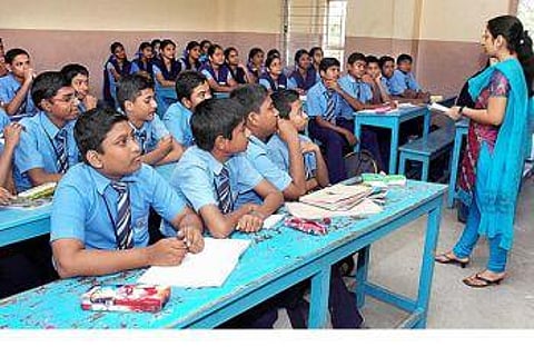 பாலியல் கல்வி வேண்டுமா, வேண்டாமா?