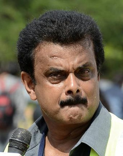 துப்பாக்கியால் நடராஜன் மிரட்டியதுதான் காரணமா?: ஹுசைனி புகாரின் பின்னணி