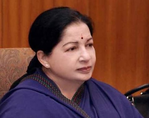 நிதி நிலையை மேம்படுத்தும் துணிச்சலான பட்ஜெட்: ரயில்வே அமைச்சருக்கு ஜெயலலிதா பாராட்டு