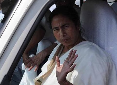 அன்னிய நேரடி முதலீட்டாளர்களுக்கான அரசின் பட்ஜெட்: மம்தா தாக்கு