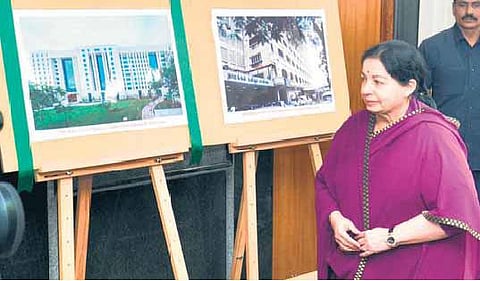 புதுப்பிக்கப்பட்ட நாமக்கல் கவிஞர் மாளிகை முதல்வர் ஜெயலலிதா திறந்து வைத்தார்