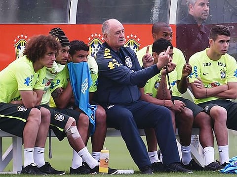 பிரேசில் பயிற்சியாளர் ஸ்கொலாரியின் அரையிறுதி ஆட்ட உத்திகள் மீது எழுந்த விமர்சனங்கள்