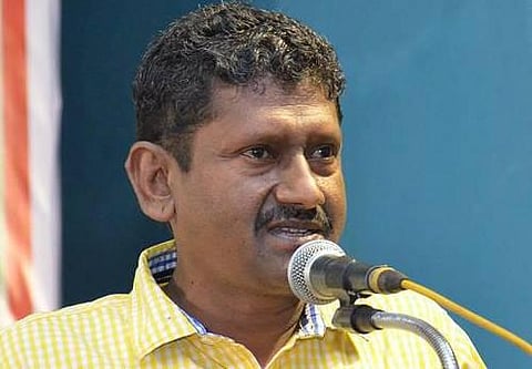 அலுவலகம் உள்பட அனைத்து இடங்களுக்கும் வேட்டி அணிந்து செல்ல வேண்டும்: கோ-ஆப்டெக்ஸ் இயக்குநர் உ.சகாயம் வலியுறுத்தல்