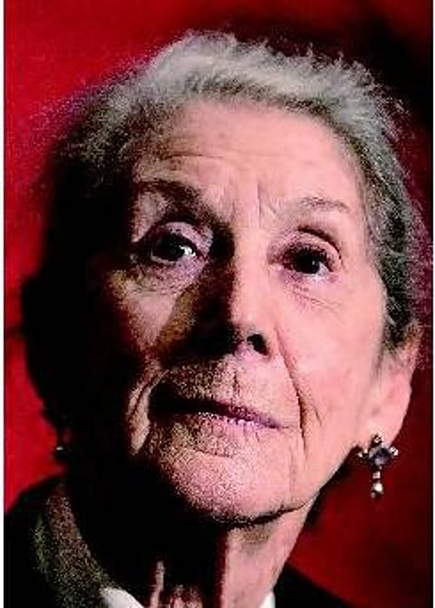 நோபல் பரிசு பெற்ற எழுத்தாளர் நாடின் கார்டிமர் காலமானார்