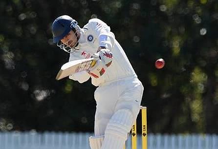 தொடர்ச்சியாக 3வது சதமடித்தார் நமன் ஓஜா; உமேஷ் யாதவ் அதிரடி 90 ரன்கள்