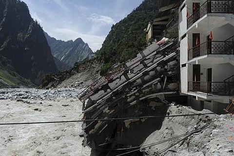 உத்தராகண்டில் நிலச்சரிவு: தயார் நிலையில் பேரிடர் மீட்புக் குழுவினர்