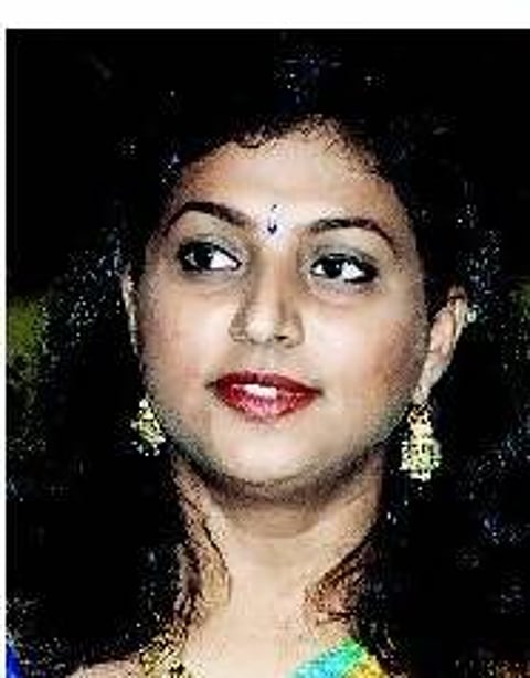 நகரி நகராட்சி அலுவலகம் முற்றுகை: வெளியே வர முடியாமல் தவித்த ரோஜா