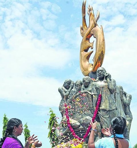 நெஞ்சம் மறப்பதில்லை நினைவை இழப்பதில்லை- கும்பகோணம் தீ விபத்தின் 10-ம் ஆண்டு நினைவு நாள்