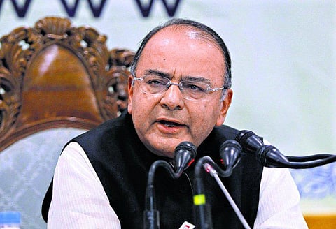 சுவிஸ் வங்கிகளில் கணக்கு வைத்துள்ள இந்தியர்கள் விவரம் பெற அரசு முயற்சி: கருப்புப்பணம் பற்றி மக்களவையில் நிதி அமைச்சர் தகவல்