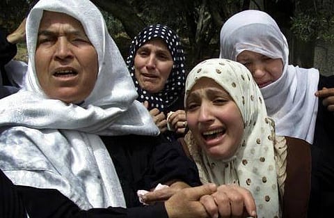 எங்கும் ரத்தம், எங்கும் மரணம்