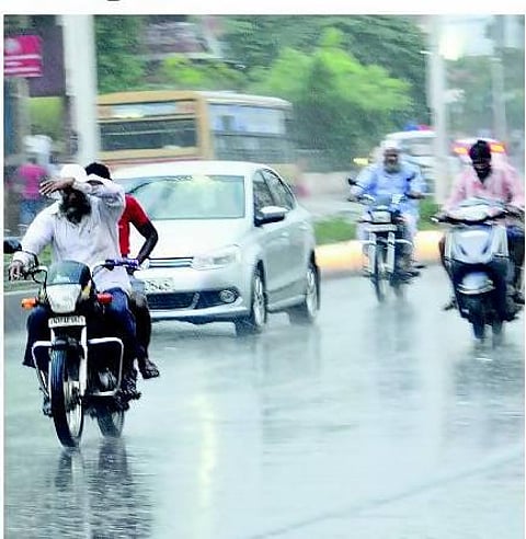 சென்னையில் மேலும் 2 நாட்களுக்கு மழை பெய்ய வாய்ப்பு
