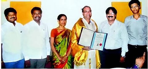 கடல் கடந்தும் புகழ் பரப்பும் ஆன்மிகப் பணி