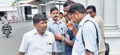 ‘இடி மின்னல்’ கோவிந்தராஜ் மகனுக்கு பணி நிரந்தர ஆணை