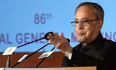 அரசாங்கத்தின் நடவடிக்கைகள் பாராட்டுக்குரியது: பிரணாப் முகர்ஜி