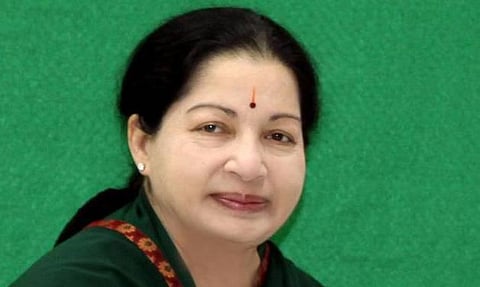 6 மாவட்டங்களில் ரூ.1,672 கோடியில் 6 கூட்டுக் குடிநீர் திட்டம்: பேரவையில் ஜெயலலிதா அறிவிப்பு