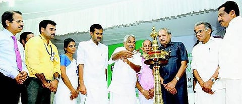 அடித்தட்டு மக்களுக்கும் ஆயுர்வேத சிகிச்சை: ‘ஸ்ரீதரீயம் ஆயுர்வேத கிராமம்’ தொடக்க விழாவில் உம்மன் சாண்டி பேச்சு