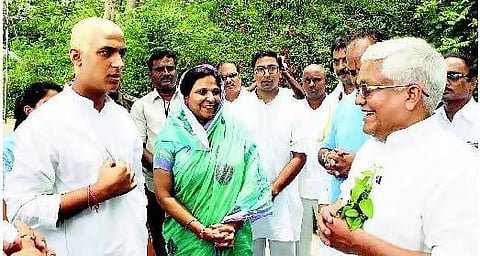 வாய் பேச முடியாத இளைஞர் பேசினாரா?: திருப்பதியில் திடீர் பரபரப்பு