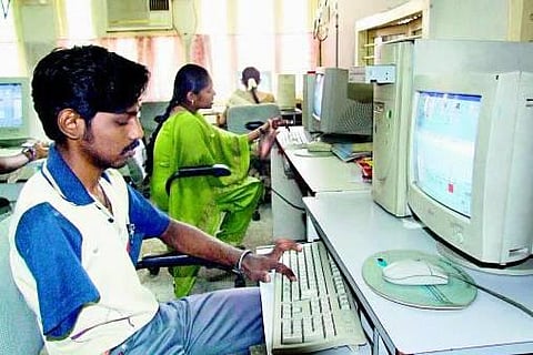 நம் சட்டம்...நம் உரிமை: ஊரக வளர்ச்சித் துறை மூலம் மாற்றுத்திறனாளிகளுக்கு கடனுதவி