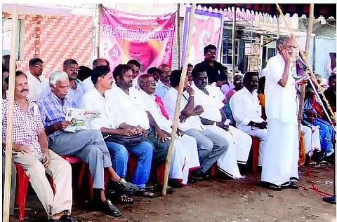 சென்னை மாநகர குப்பைகளை மீஞ்சூரில் கொட்டும் முயற்சிக்கு எதிர்ப்பு: மார்க்சிஸ்ட் கட்சி உண்ணாவிரதம்