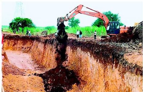 ஆழ்துளைக் கிணற்றில் விழுந்த சிறுவன்: 8 நாட்களுக்குப் பிறகு சடலமாக மீட்பு