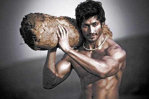 அஜித் கவரக்கூடியவர், விஜய் நகைச்சுவையாளர், சூர்யா கூர்மையானவர்: வித்யுத் ஜம்வால்