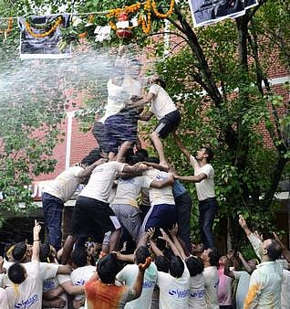 உரி அடிக்கும் விழாவில் 12 வயதுக்கு உட்பட்ட சிறுவர்களுக்கு அனுமதி இல்லை: உச்ச நீதிமன்றம்