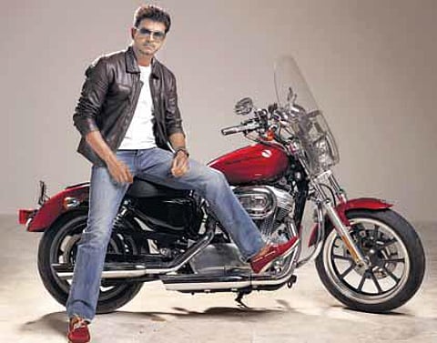 விஜய்க்கு விருந்து