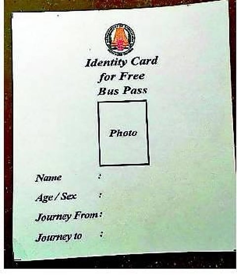 பேருந்து பயண அட்டையில் எச்.ஐ.வி. அடையாளம் நீக்கம்