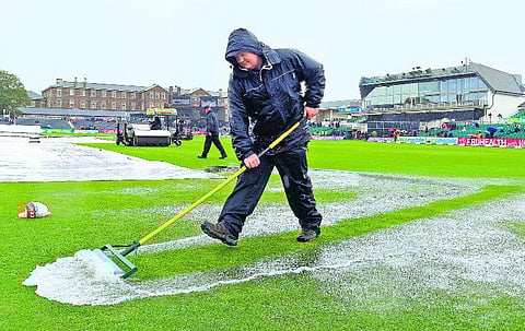 முதல் ஒருநாள் போட்டி மழையால் கைவிடப்பட்டது