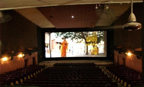 பெண்களுக்கு எதிரான சினிமா, தொடர்களுக்கு தடை: தெலங்கானா முதல்வர் எச்சரிக்கை