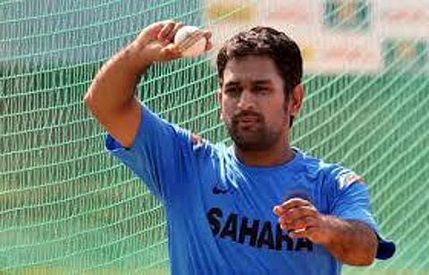 3வது ஒருநாள் போட்டி: ராயுடு களமிறங்குகிறார்; இந்தியா முதலில் ஃபீல்டிங்