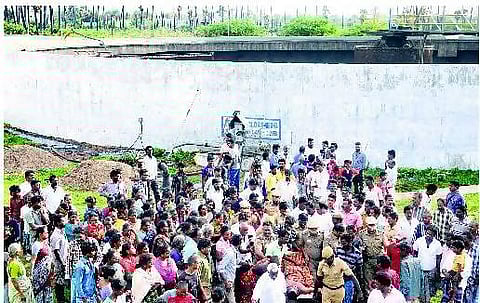 கழிவுநீர் சுத்திகரிப்பு நிலையத்தில் விஷவாயு தாக்கி 2 பேர் பலி: சென்னை கொடுங்கையூரில் பரிதாபம்