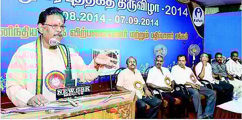 கர்மயோகிகள் உயர்வு தாழ்வு பார்ப்பதில்லை: மதுரை புத்தகத் திருவிழாவில் சுகி சிவம் பேச்சு