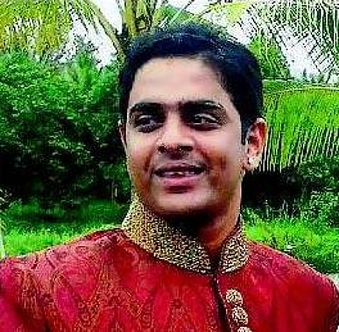 நடிகை விவகாரத்தில் மத்திய அமைச்சரின் மகனுக்கு பிடிவாரண்ட்: கைது செய்ய பெங்களூர் போலீஸார் தீவிரம்