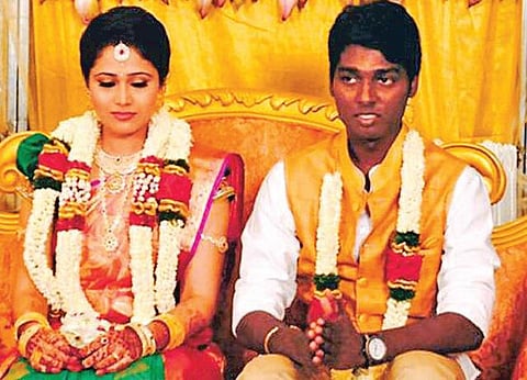 நடிகை பிரியாவை மணக்கிறார் இயக்குநர் அட்லீ: நவ. 9-ல் திருமணம்