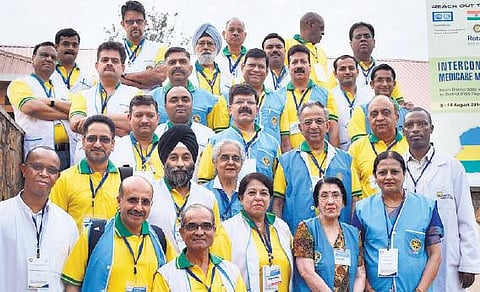 இந்திய மருத்துவர்கள் சீரமைத்த புன்னகைகள்