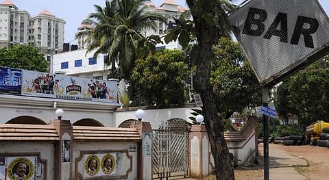 கேரள மதுவிலக்குக் கொள்கையில் அர்த்தமில்லை: உச்ச நீதிமன்றம்