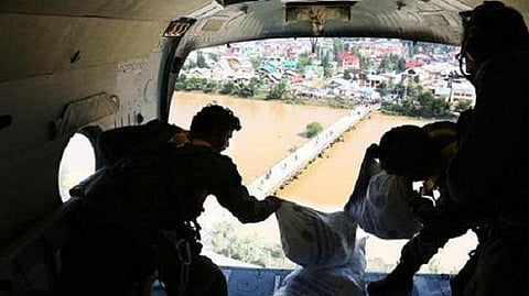 ஜம்மு-காஷ்மீரில் வெள்ள நிவாரணப் பணிகள் தீவிரம்: இதுவரை ஒரு லட்சம் பேர் மீட்பு